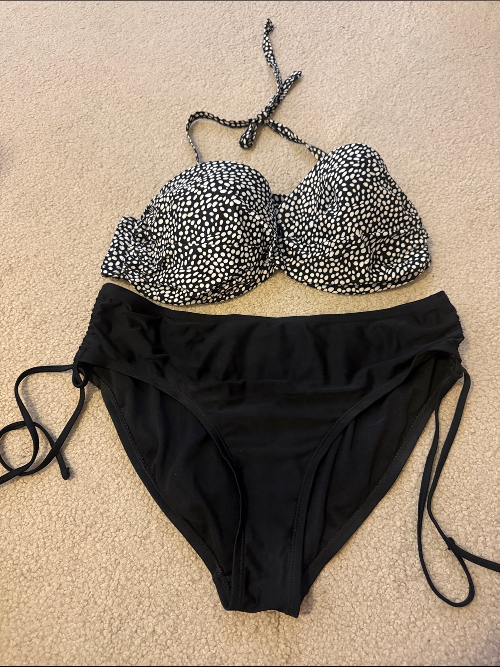 smart & sexy Black and White Polka Dot Halter Bikini Set